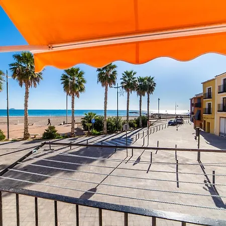 Playa Centro La Vila Apartment