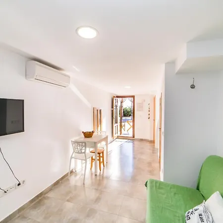 Playa Centro La Vila Apartment